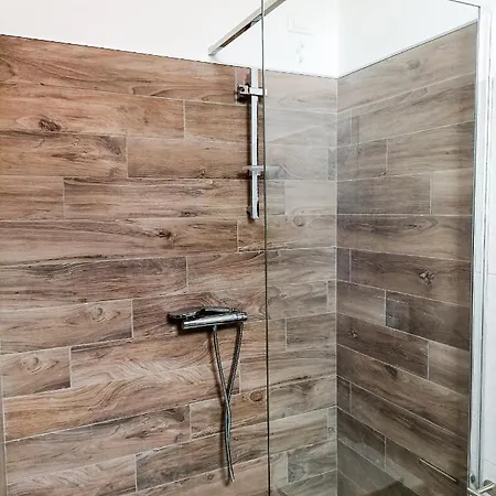 Kolossoi Vendégház Càbras