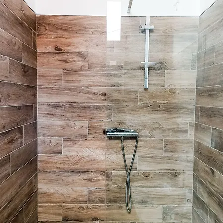 Kolossoi Vendégház Càbras