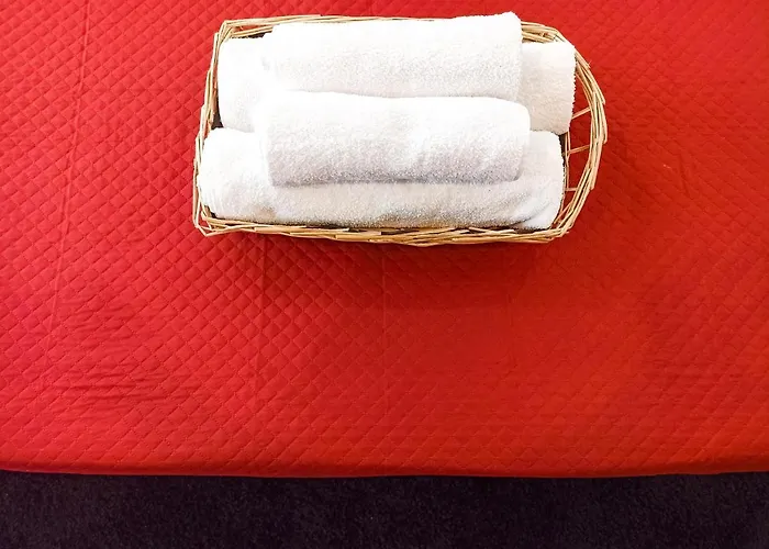 ゲストハウス Kolossoi カブラス