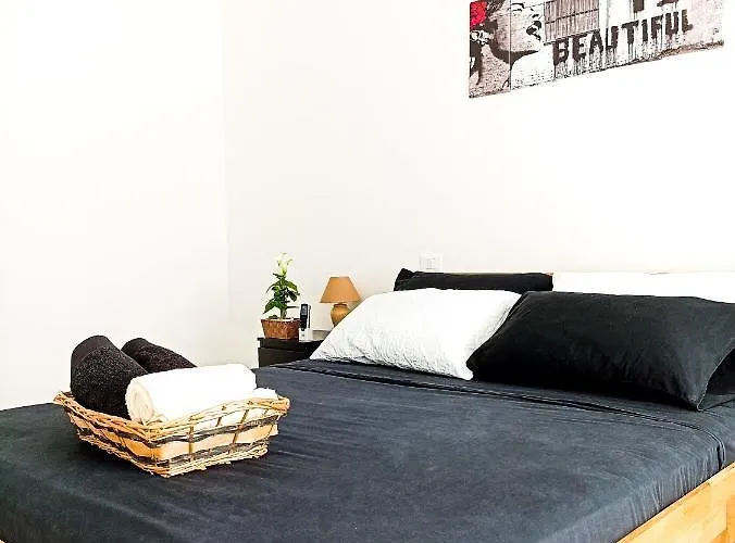 ゲストハウス Kolossoi 3*