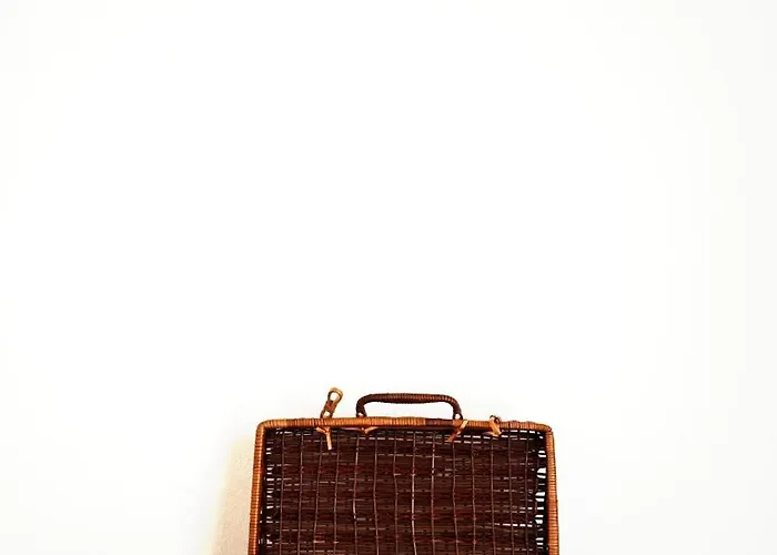 ゲストハウス Kolossoi カブラス