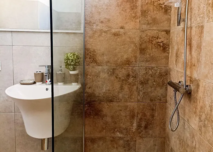 Kolossoi ゲストハウス