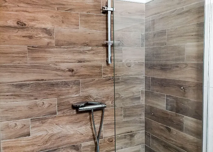 Kolossoi Gæstehus Càbras