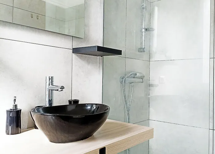 ゲストハウス Kolossoi カブラス